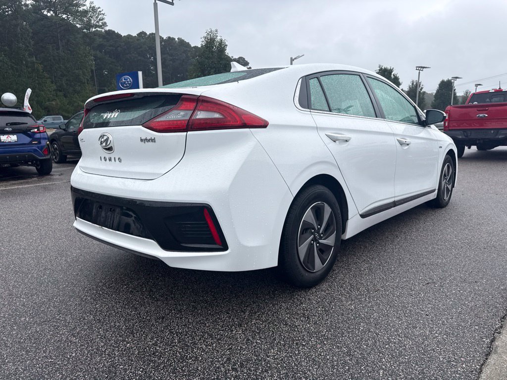Used 2019 Hyundai Ioniq SEL FWD image 5