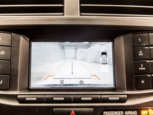 Used 2018 Ford Explorer XLT FWD image 15