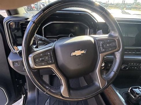 Used 2023 Chevrolet Silverado 1500 High Country w/ Technology Package image 10