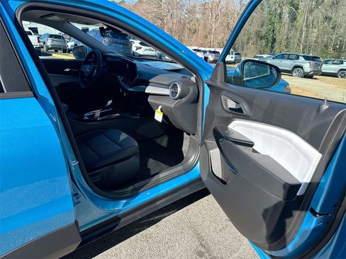 New 2026 Chevrolet Trax LT image 31