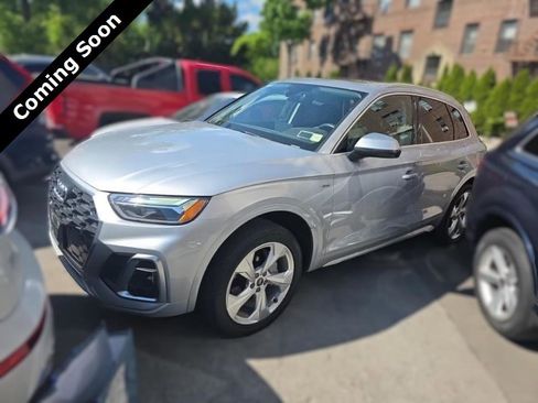 Used 2023 Audi Q5 2.0T Premium Plus w/ Premium Plus Package AWD/4WD image 1