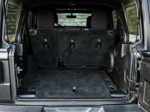 Used 2019 Jeep Wrangler Unlimited Rubicon image 18