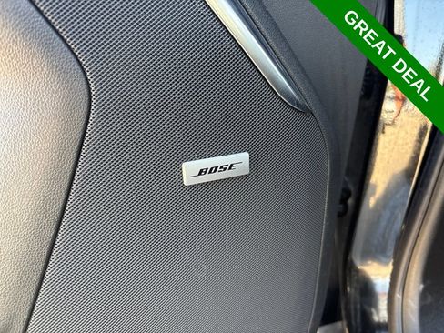 Used 2025 GMC Yukon Denali AWD/4WD image 17