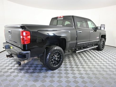 Used 2019 Chevrolet Silverado 2500 LTZ w/ Duramax Plus Package AWD/4WD image 7