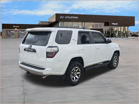 Used 2019 Toyota 4Runner TRD Off-Road Premium image 8