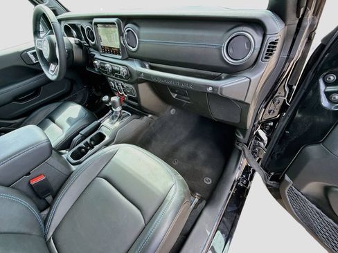 Used 2023 Jeep Wrangler Unlimited Rubicon 4xe AWD/4WD image 33