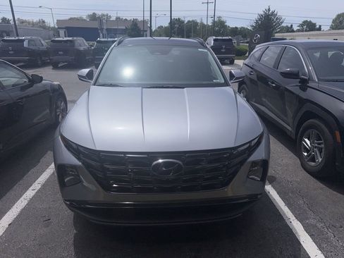 Used 2023 Hyundai Tucson Limited AWD/4WD image 5