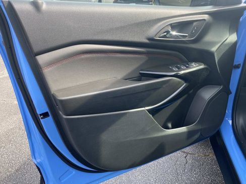 Used 2024 Chevrolet Trax RS w/ Sunroof Package image 21