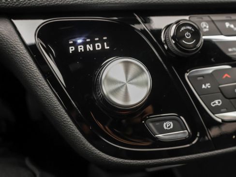 New 2026 Chrysler Pacifica Select FWD image 19