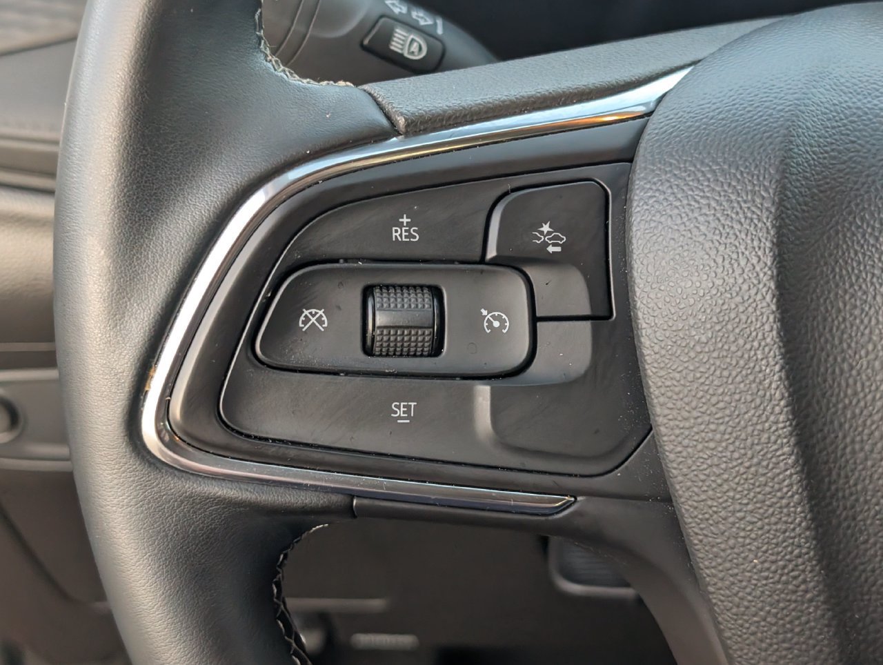 Used 2024 Buick Encore GX Preferred FWD image 22