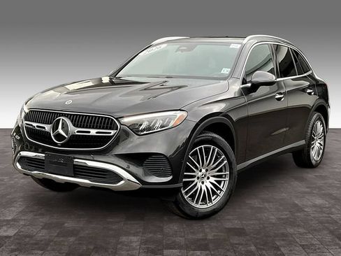 Used 2026 Mercedes-Benz GLC 300 4MATIC image 3