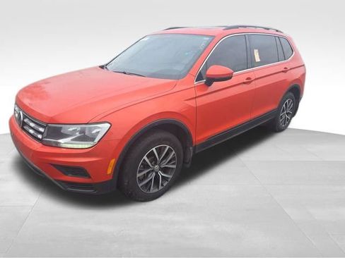 Used 2019 Volkswagen Tiguan SE image 3
