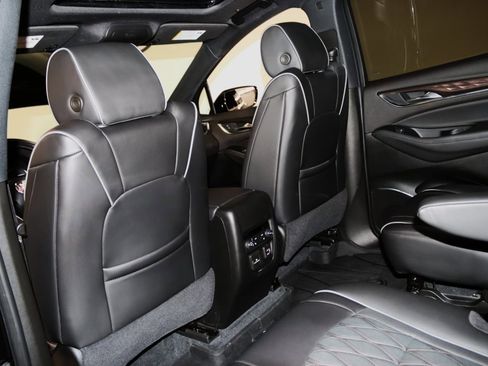 Used 2023 Buick Enclave Avenir w/ Avenir Technology Package image 55