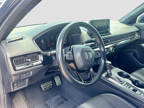 Used 2023 Honda Civic Sport image 9