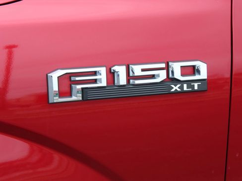 Used 2020 Ford F150 XLT w/ Equipment Group 302A Luxury image 3