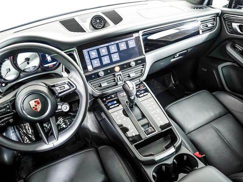 Used 2026 Porsche Macan S AWD/4WD image 19