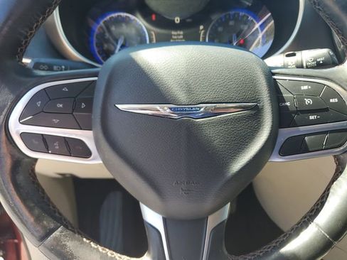 Used 2019 Chrysler Pacifica Touring-L Plus image 21