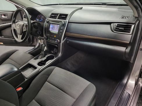 Used 2015 Toyota Camry LE FWD image 26