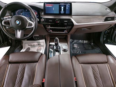 Used 2023 BMW 540i xDrive w/ M Sport Package image 9