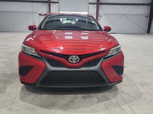 Used 2019 Toyota Camry SE image 8