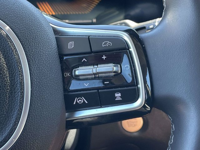 Certified 2024 Kia Sorento S FWD image 22