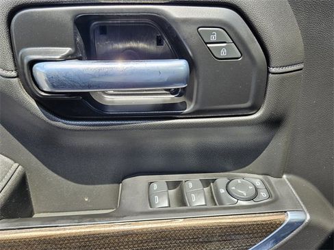 Used 2021 Chevrolet Silverado 1500 LT Trail Boss w/ Convenience Package II image 30