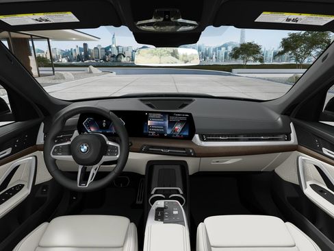 New 2026 BMW X1 xDrive28i AWD/4WD image 12