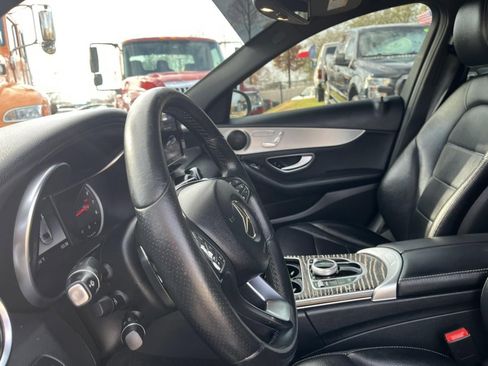 Used 2018 Mercedes-Benz C 300 Sedan image 17