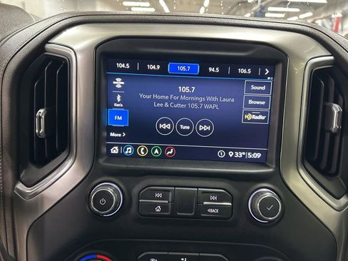 Used 2020 Chevrolet Silverado 2500 LTZ w/ LTZ Premium Package image 14