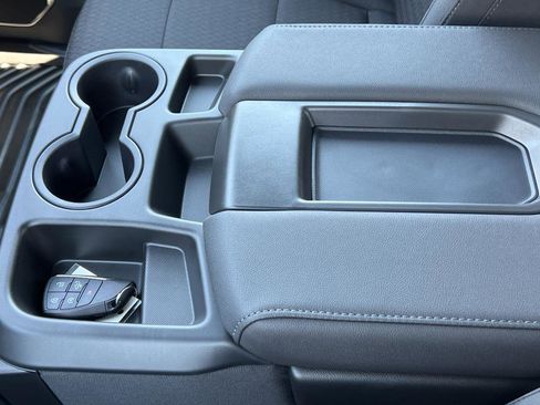 New 2025 GMC Sierra 2500 SLE w/ SLE Convenience Package image 24