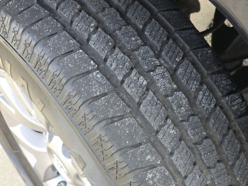 Used 2019 Toyota Tacoma SR5 RWD image 4