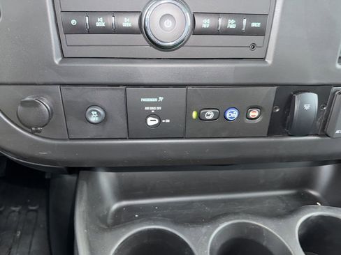 New 2025 Chevrolet Express 3500 w/ Power Convenience Package image 29
