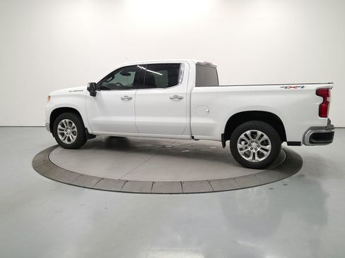 Used 2023 Chevrolet Silverado 1500 LTZ AWD/4WD image 6