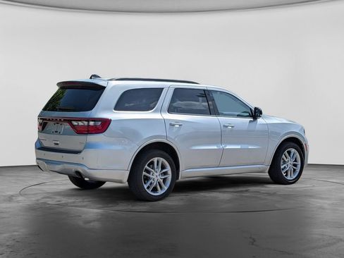 Used 2024 Dodge Durango GT AWD/4WD image 13