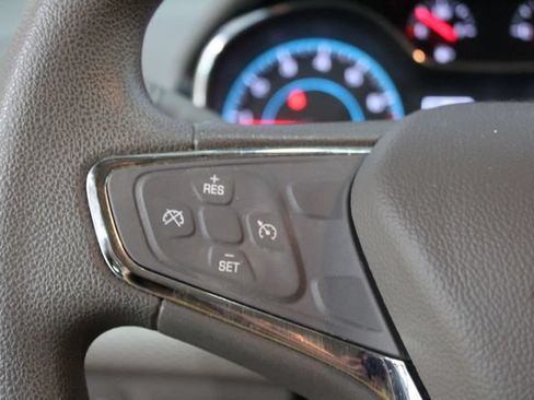 Used 2018 Chevrolet Cruze LT w/ Convenience Package FWD image 16