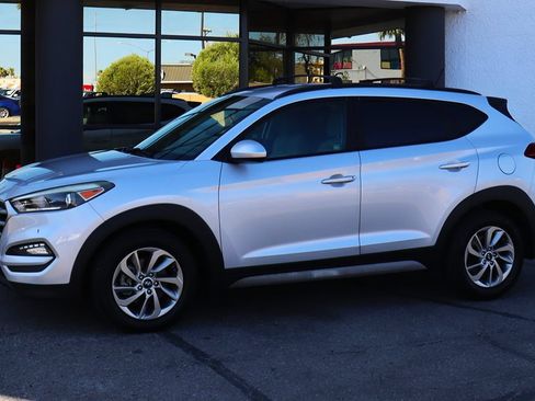 Used 2017 Hyundai Tucson SE w/ SE Popular Package 02 FWD image 7