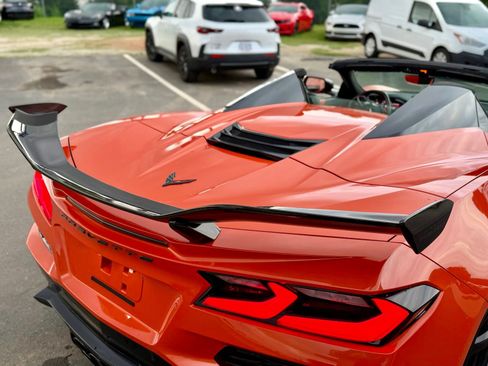 Used 2025 Chevrolet Corvette Z06 w/ Z07 Performance Package RWD image 11