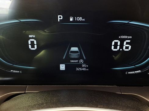 Used 2025 Kia Telluride S AWD/4WD image 19
