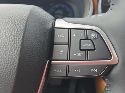 New 2026 Toyota Highlander Platinum AWD/4WD image 17