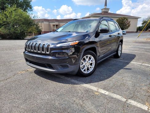 Used 2015 Jeep Cherokee Sport w/ Sport Appearance Group image 3