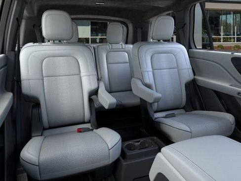 New 2025 Lincoln Aviator Black Label image 11