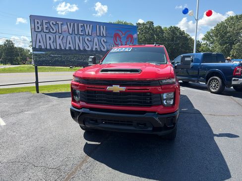 Used 2025 Chevrolet Silverado 2500 Custom w/ Custom Value Package AWD/4WD image 2