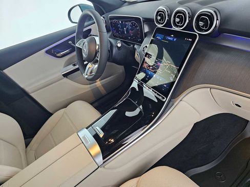 New 2026 Mercedes-Benz GLC 300 4MATIC image 11
