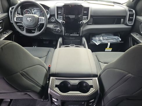 New 2026 RAM 1500 Big Horn AWD/4WD image 34