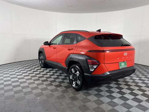 Used 2025 Hyundai Kona SEL AWD/4WD image 3