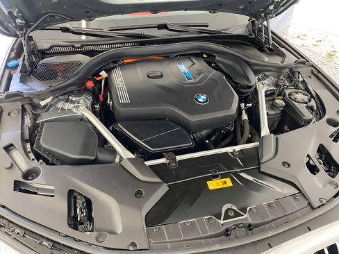 Certified 2023 BMW 530e xDrive w/ M Sport Package image 32