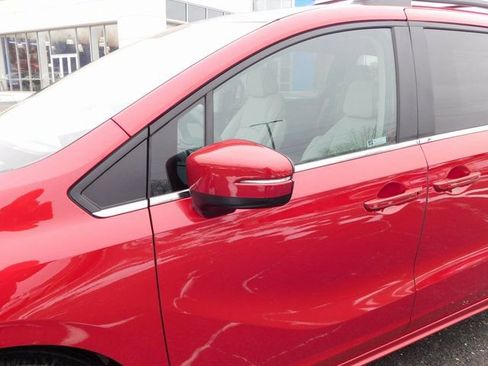 New 2026 Honda Odyssey Touring image 11