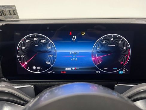 Used 2026 Mercedes-Benz GLB 250 4MATIC image 32