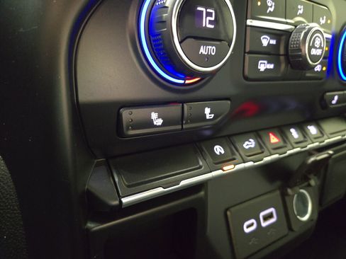 Used 2020 Chevrolet Silverado 1500 RST w/ All-Star Edition image 25