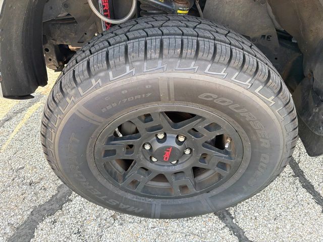 Used 2018 Toyota 4Runner SR5 Premium AWD/4WD image 10